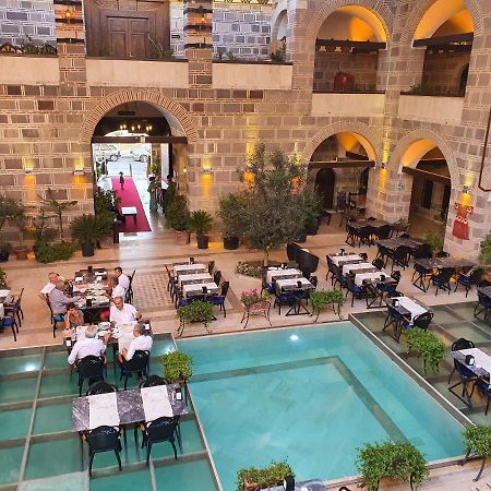 Cesme Kanuni Kervansaray Historical Hotel Eksteriør billede
