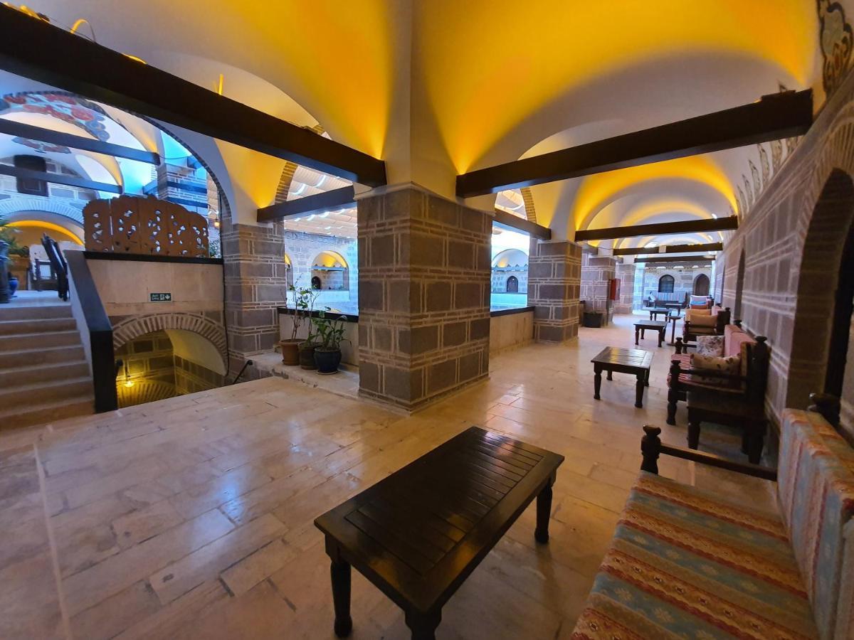 Cesme Kanuni Kervansaray Historical Hotel Eksteriør billede