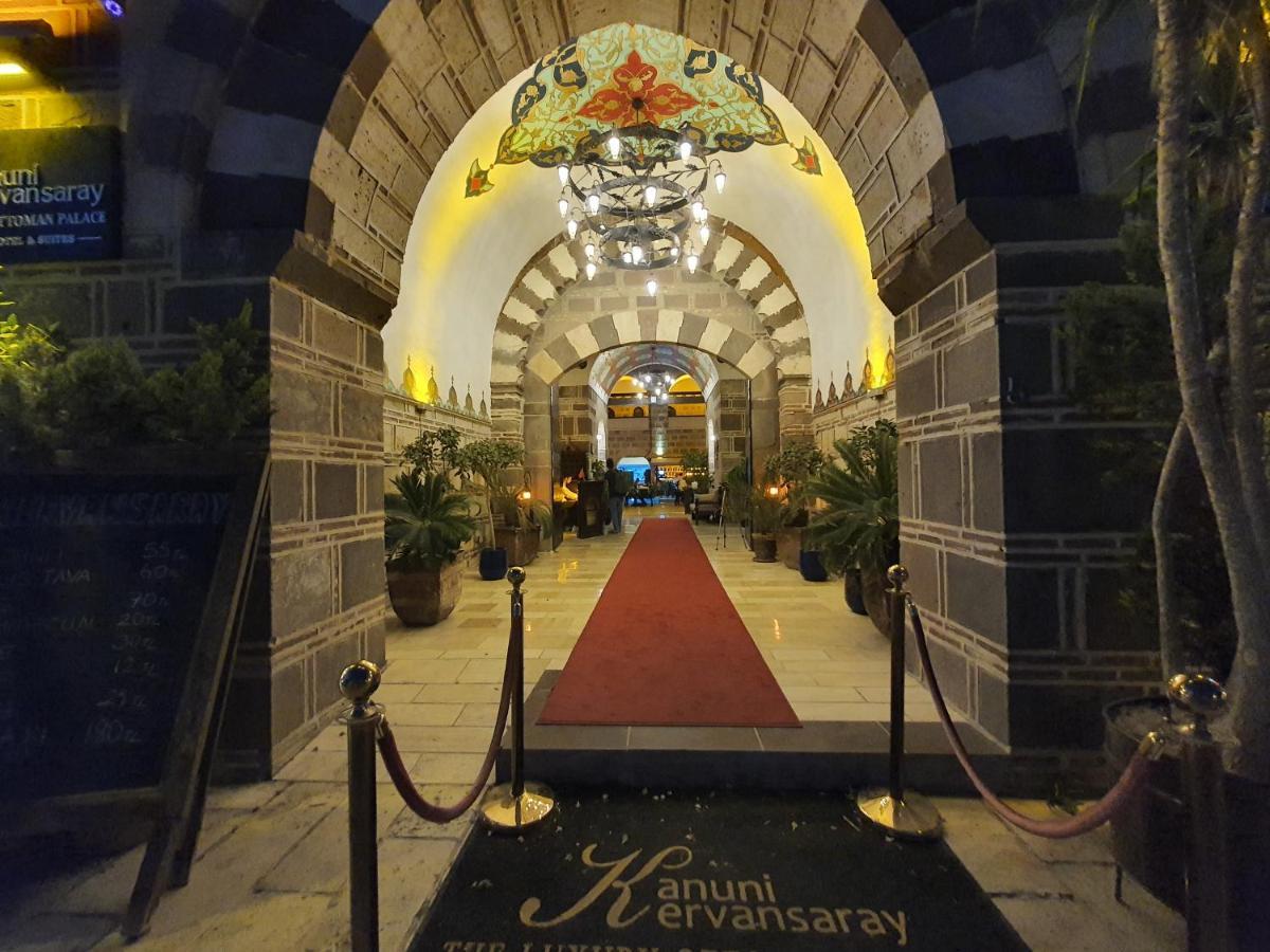Cesme Kanuni Kervansaray Historical Hotel Eksteriør billede