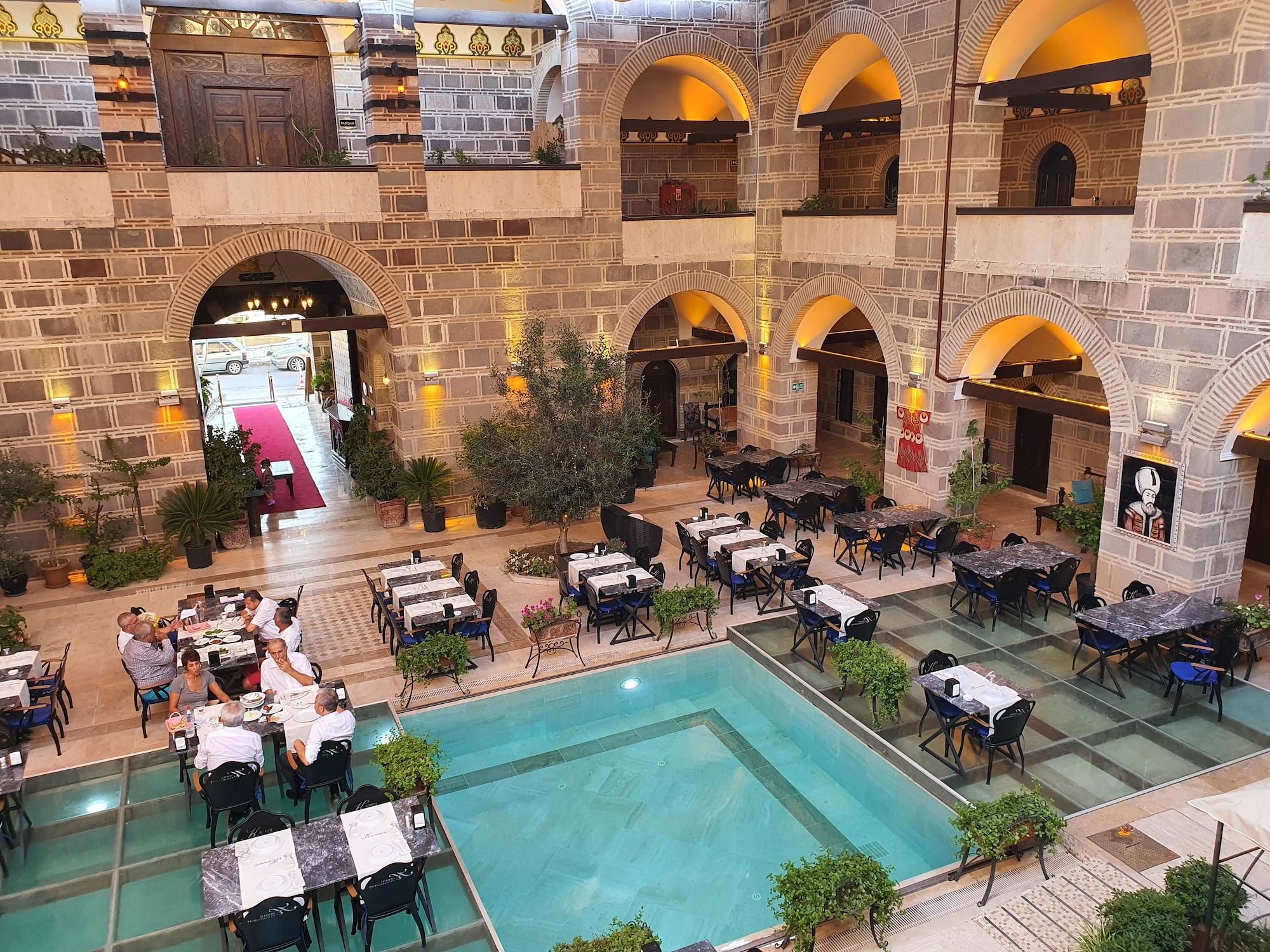 Cesme Kanuni Kervansaray Historical Hotel Eksteriør billede