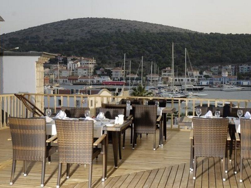 Cesme Kanuni Kervansaray Historical Hotel Eksteriør billede