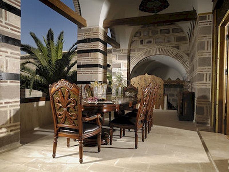 Cesme Kanuni Kervansaray Historical Hotel Eksteriør billede